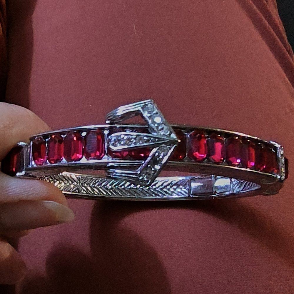 Elegant Silver and Pink B&W Bracelet